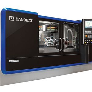 Danobat stellt die Hochpräzisions-Außenrundschleifmaschine LG-1000 aus. Die LG-1000 ist für Werkstücke mit einem Durchmesser von bis zu 290 Millimetern (11,5 Zoll) und einem Spitzenabstand von 1000 Millimetern (39,5 Zoll) geeignet. (Bild:  Danobat)