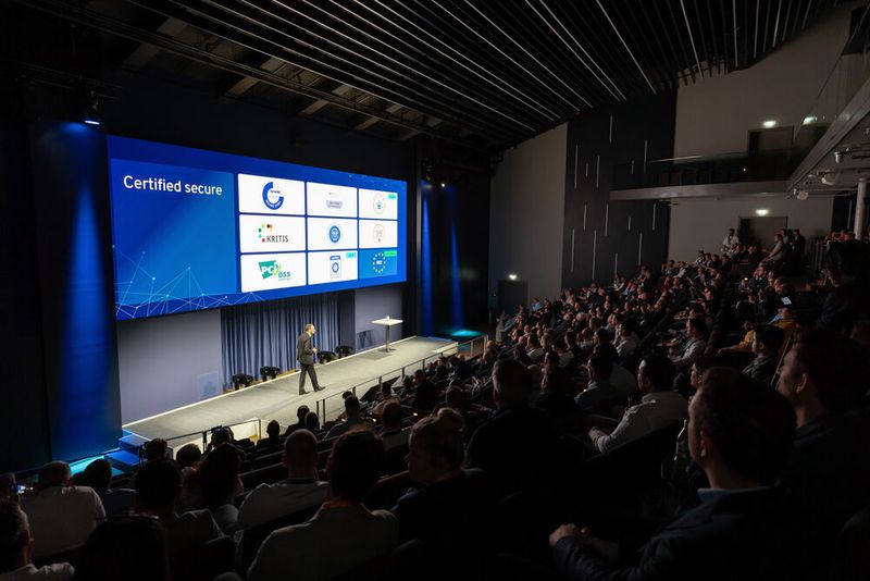 Über 500 Teilnehmer nahmen an dem Summit in Berlin teil. (Bild: Ionos)