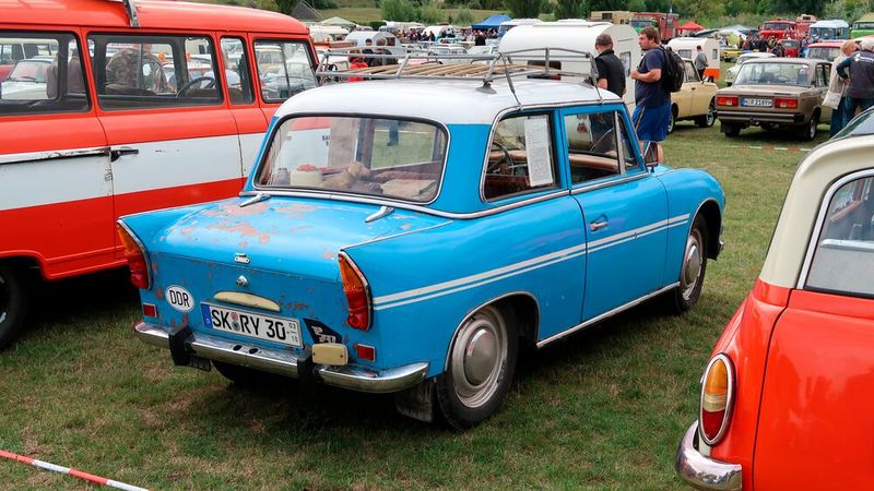 Sachsenring P70 mit individuell umgestaltetem Heck und Heckleuchten vom Moskwitsch 408. (Bild: Diehl)