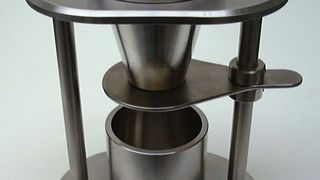 Für die normgerechte Bestimmung von Schüttgütern (Bild: Powtec)