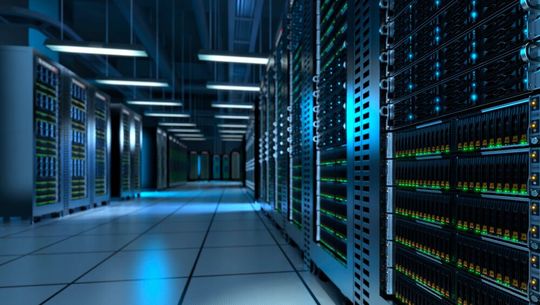 Die Verzögerung, die entsteht, wenn ein oder mehrere Pakete deutlich später als die übrigen fertiggestellt werden, nennt sich Tail-Latenz. (Bild:  Supermicro)