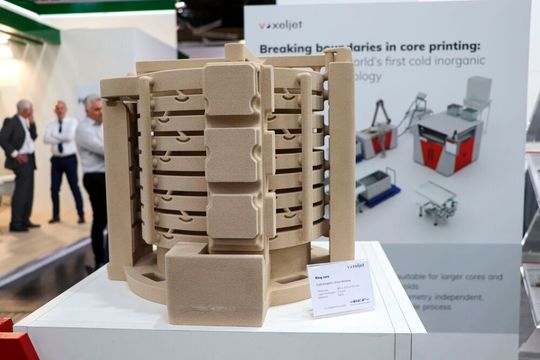 Die Kalt-IOB-Technologie ist insbesondere für den Prototypenbau und mittlere Seriengrößen geeignet.(Bild:  Voxeljet)