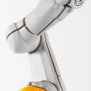 (Stäubli Tec-Systems GmbH)