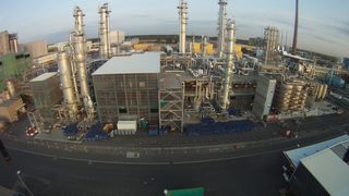 Neue Produktionsanlage für Polyoxymethylen (POM) von Ticona im Industrie Park Höchst (Photo: Business Wire) (Archiv: Vogel Business Media)
