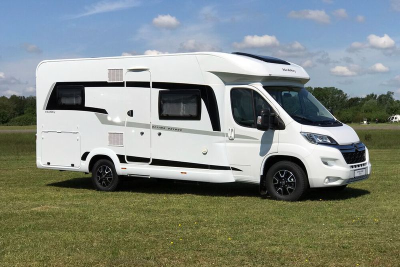 Hobby setzt bei der neuen teilintegrierten Einsteiger-Baureihe Optima Ontour auf den Citroën Jumper. (Hobby)