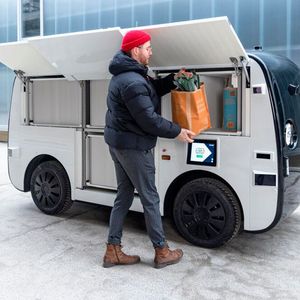 Das selbstfahrende Fahrzeug soll bis zu 64 Einkaufstaschen transportieren können.(Bild:  Loxo)