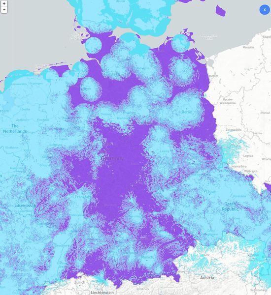 Das Sigfox Netzwerk ist in vielen Ländern schon flächendeckend vorhanden. In Deutschland beginnt derzeit der Ausbau und soll bis spätestens 2018 abgeschlossen sein. Der aktuelle Ausbaustatus kann unter https://www.sigfox.com/de/abdeckung eingesehen werden. (Sigfox)
