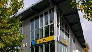 Auto Neff in Heilbronn (Rehberg / »kfz-betrieb«)