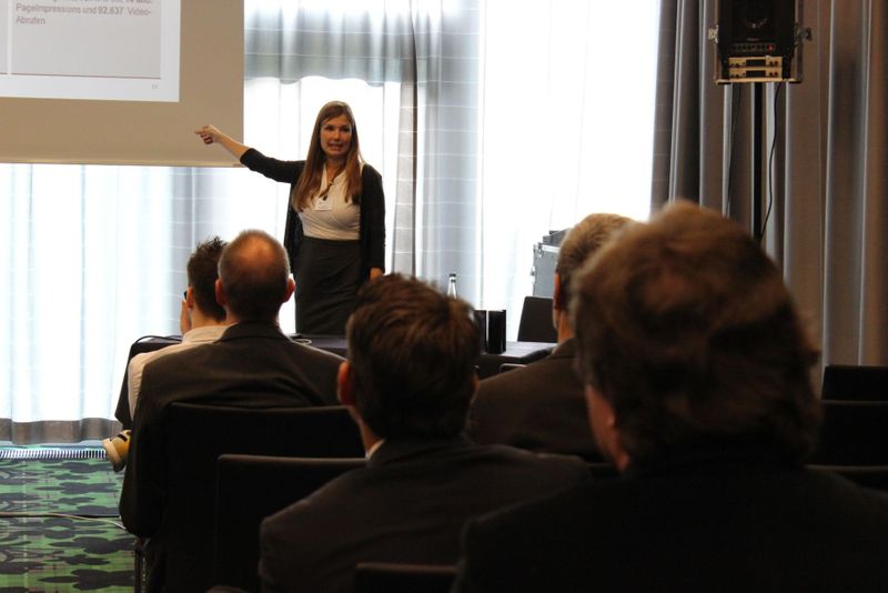 Die Entwicklung einer Referenz-App im Nachrichtenbereich stand im Mittelpunkt des Vortrags von Julia Wegeler, Neue Medien n-tv. (Vogel IT-Medien)