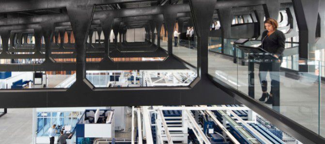 Smart Factory von Trumpf in Chicago: Blick aus der Vogelperspektive bietet ein Skywalk (Bild: Trumpf)