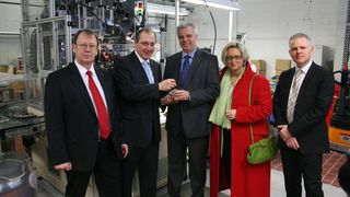 FH Präsident Prof. Dr. Herbert Zickfeld, Wirtschaftsminister Jost de Jager, CDU, Prof. Dr. Joachim Berg, die Vorsitzende des Bildungsausschusses des Schleswig- Holsteinischen Landtages Susanne Herold, CDU, SECOP- Präsident Mogens Søholm (v.l.n.r.).  (Bild: FH Flensburg)