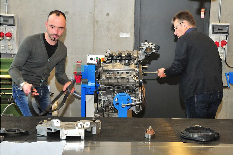 Die Experten hatten nach jedem Umlauf gerade einmal zehn Minuten Zeit, um die Station für den nächsten Kandidaten vorzubereiten. (Foto: Schmidt)