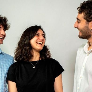 CTO Riccardo Maggioni, CPO Camilla Mazzoleni und CEO Federico Martelli vom ETH-Zürich- und HSG-Startup Forgis. (Bild: Forgis)