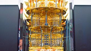 2021 wird ein solcher IBM Q System One Quantencomputer in einem Rechenzentrum von IBM Deutschland bei Stuttgart installiert. (Bild: IBM)