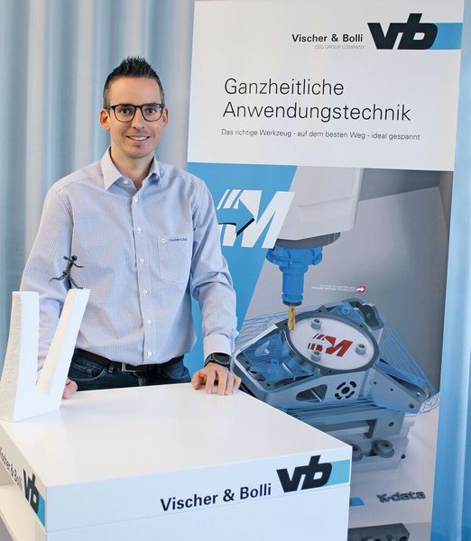 Fabian Wettstein ­präsentiert das  Konzept, Fertigungsunternehmen vermehrt dabei zu unterstützen, Fertigungsprozesse ganzheitlich zu optimieren.  (Vischer & Bolli AG)