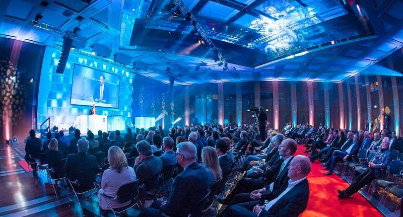 Sprach anlässlich der feierlichen Eröffnung der Schweissen & Schneiden 2017: Frank Klein, Leiter Mercedes-Benz Vans Operations, Daimler AG  (Rainer Schimm)