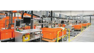 Arbeitsplatz an einer der fünf Wareneingangslinien – „TUP.MFC“ steuert und optimiert im Wareneingang (WE) das Routing zu den entsprechenden Lagerplätzen. (TUP)