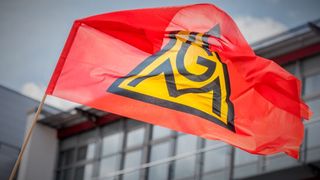 Heute laufen die Tarifverhandlungen bei Volkswagen an, am Freitag geht es außerdem in Sachsen-Anhalt und Niedersachsen wieder generell zur Sache. Die IG Metall wirft den Arbeitgebern dabei eine Verweigerungshaltung vor. Deshalb sind wieder Warnstreiks möglich. (Bild: IG Metall)