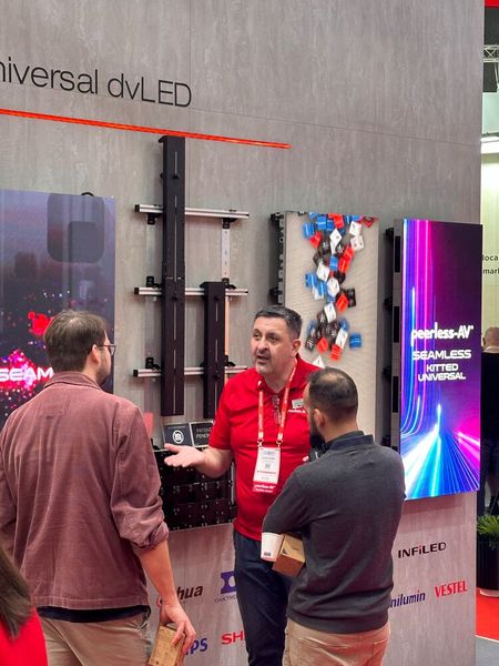 Stefan Krüger (peerless) ist so fokusiert, dass er gar nicht mitbekommt, das er fotografiert wird. (Bild: Vogel IT-Medien GmbH)