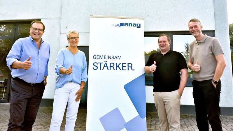 Bauen ihre Partnerschaft weiter aus: (v. l.) Michael Kiewall (Leiter Finanzdienstleistung, Versicherung & Mobilität), Michaela Friedrich (Vorstand ANAG), Fabian Wenck (Vertriebsleiter Nord/West), Stefan Krohn (Vertriebsleiter Nord Car-Garantie).(Bild:  Car-Garantie)