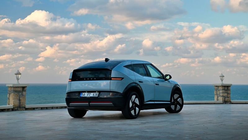 Mit dem Ioniq 3 startet Hyundai in der kleinen Klasse.(Bild:  Hyundai)
