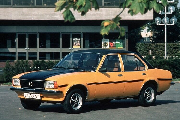 Das Sondermodell Ascona B SR aus dem Jahr 1976 war als 1.6 SR, 1.9 SR und 2.0 SR erhältlich. (Foto: Opel)
