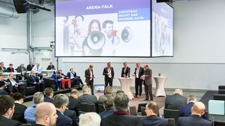 Live-Diskussion zum Technologietransfer-Programm Leichtbau: Für welche Unternehmen ist es besonders interessant? Welchen Beitrag können die OEMs dazu leisten? (Stefan Bausewein)