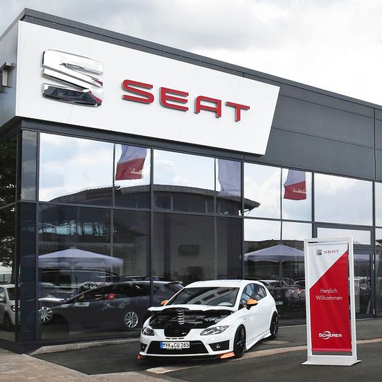 Die Scherer-Gruppe hat in Saarbrücken ihr fünftes Seat-Autohaus eröffnet.(Foto:  Seat)