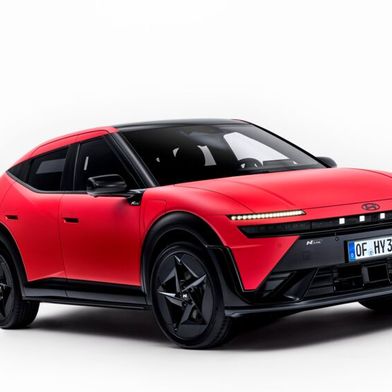 Mit dem Ioniq 3 startet Hyundai im elektrischen Kompaktsegment. (Bild: Hyundai)