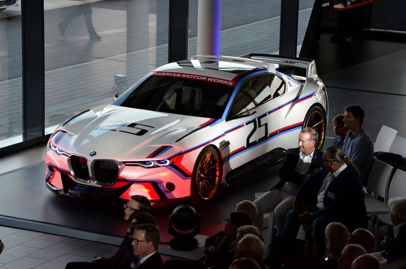 Ein echter Blickfang für das Event. (Bild: Rehberg / »kfz-betrieb«)