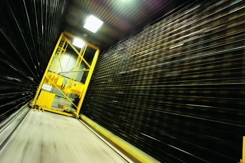 Das vollautomatische Hochregallager von Böhler-Uddeholm in Wallisellen und das gut sortierte Lagerprogramm sind die Grundlage für eine funktionierende Logistik. (Böhler Uddeholm)