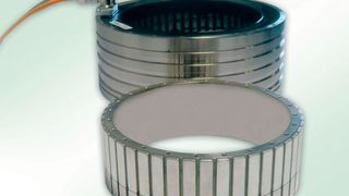 Mit der neuen Torquemotor-Serie RIB bietet die INA Drives & Mechatronics GmbH & Co. KG (IDAM) thermisch optimierte Direktantriebe für höhere Produktivität und geringeren Energieverbrauch von Werkzeugmaschinen. (Bild: Schaeffler)