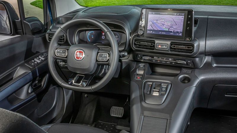 Der E-Doblò kommt mit einem Drive-Modus-Schalter für die Einstellungen Eco, Normal und Sport.  (Bild: Fiat)