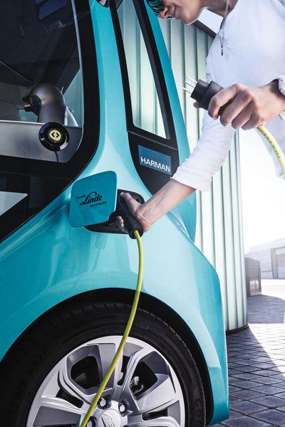 „Micromax“ ist ein vollelektrisch angetriebenes Fahrzeug powered by Linde Material Handling. (Bild: Rinspeed)