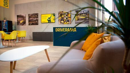 Die Shops haben Lounge-Charakter.  (Bild: Driverama)