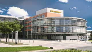 Weniger Unfälle und mehr Neuverträge: 2020 bescherte der HUK Coburg Rekordumsätze (Bild: HUK Coburg)