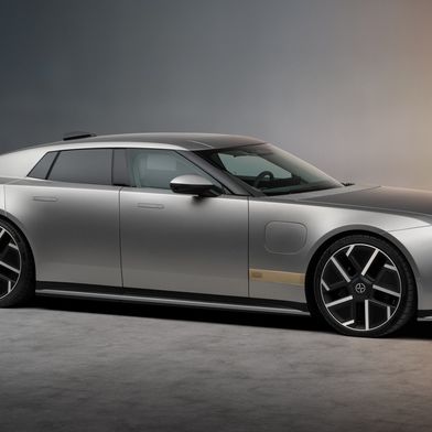 Vor zwei Jahren hat JLR einen Neustart der Marke Jaguar angekündigt. Mit dem Type 01 ist das erste Modell nun vorgestellt worden. (Bild: JLR)