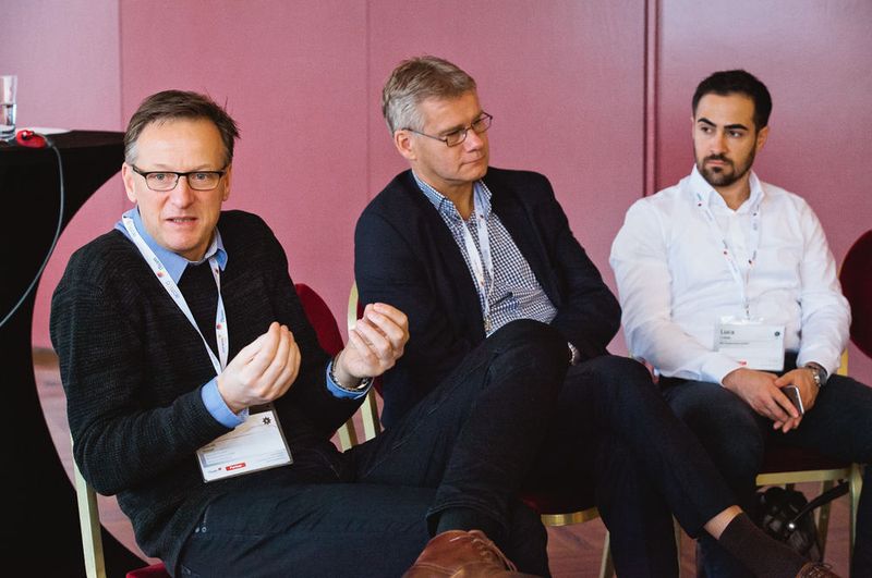 Barcamp-Atmosphäre (v. l.): Marcus Vogel (bluvo AG), Ralf Krickel (TEDIC), Luca Cefalu (NIC Systemhaus) (Astrid Piethan)