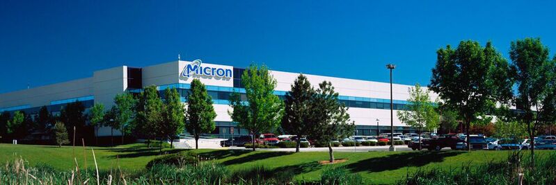 Seit 1978 ist Microns Gründungsstandort in Boise, USA auch sein Hauptstandort. Mit rund 40 Mrd. US-Dollar – mehr als einem Viertel der weltweit geplanten Investitionen – will der Speicherspezialist seine Kapazitäten in seiner Heimat über das nächste Jahrzehnt ausbauen.