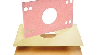 Das ist nur eine kleine Auswahl an Wärmeisolierplatten von Hasco, die beim Spritzgießen Energie und Zeit sparen. Ihre Zusammensetzung aus Duromermatrix und Glasfasern kann je nach Ensatzzweck variiert werden. Auch kann Hasco bei Bedarf kundenspezifische Platten liefern. (Bild: Hasco)