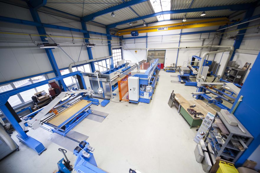 Vorführ-Zentrum_01 Kopie.jpg (Kuhlmeyer Maschinenbau GmbH)