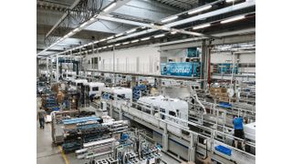 Seit diesem Montag laufen die Bänder am Knaus-Tabbert-Hauptstandort Jandelsbrunn wieder. Das gilt auch für das Werk in Mottgers in der Rhön. (Knaus Tabbert)