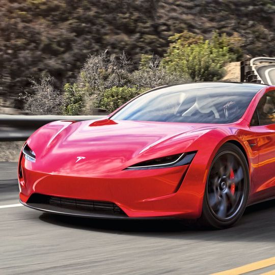 Wohl erst 2022 kehrt Tesla zu seinen Wurzeln zurück und bringt den Roadster II auf den Markt.(Bild:  Tesla)