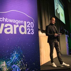 Die erfolgreichsten Gebrauchtwagenhändler Deutschlands wurden am 28. Februar mit dem Gebrauchtwagen Award 2023 ausgezeichnet.  (Bild: Stefan Bausewein)