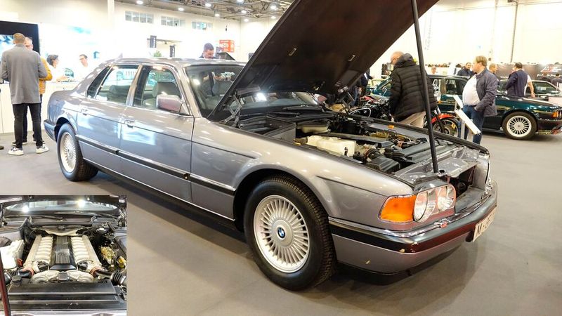 Mehr als imposant: BMW 750iL „Goldfisch“. Als Antwort auf die S-Klasse von Mercedes mit V12-Motor erweiterte BMW im streng Geheimen den bestehenden M70-V12-Motor um vier Zylinder. Das Ergebnis war ein 6,7-Liter-V16-Motor. Der „767iL“ hatte ein Sechsgang-Schaltgetriebe und leistete 408 PS sowie 613 Newtonmeter Drehmoment. Das reichte, um in gut sechs Sekunden von 0 auf 100 km/h zu sprinten. Die Höchstgeschwindigkeit wurde mit knapp 280 km/h angegeben. (Bild: Dominsky – VCG)