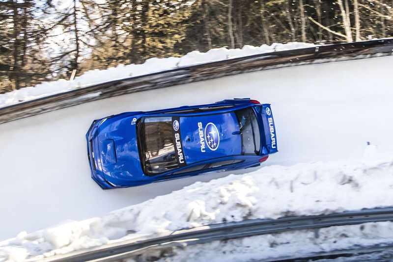 ... und Kurven ...  (Subaru USA)