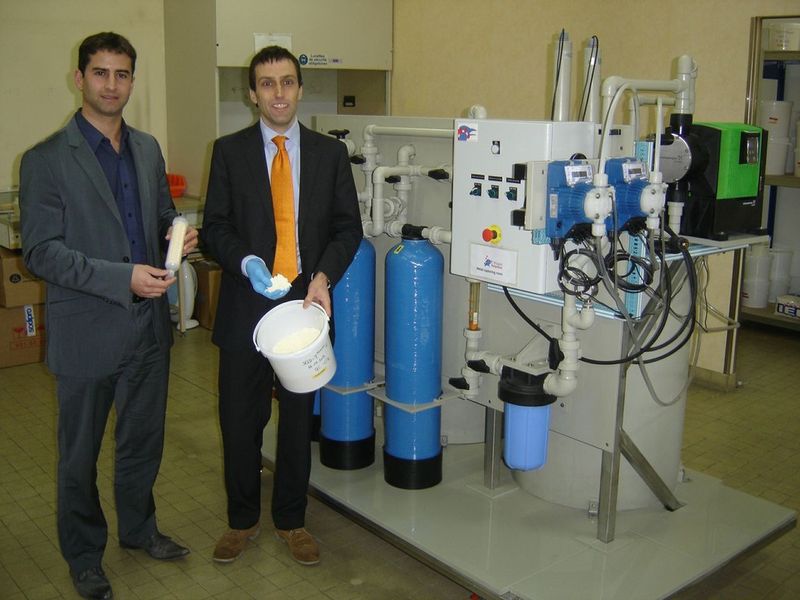Links Etienne Almoric (COO), rechts Steve van Zutphen (CEO), die beiden Unternehmensgründer von Magpie Polymers. (Bild: Magpie Polymers)