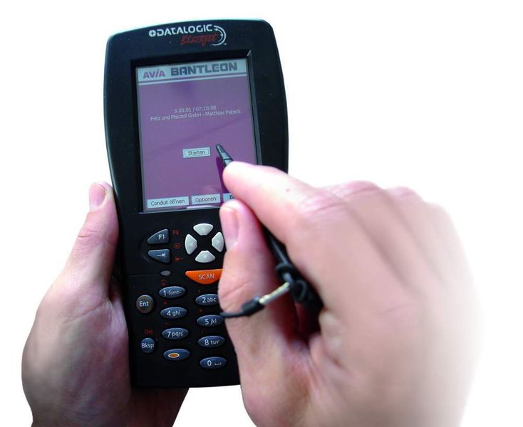 Bild 5: Die vor Ort per PDA erfassten Schmierstoffdaten sind zentral über eine Datenbank auf Basis von Lotus Notes abrufbar. Bilder: Bantleon (Archiv: Vogel Business Media)