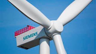 Weil ein Großprojekt für Windkraftturbinen jetzt an einen chinesischen Zulieferer gegangen ist, weil dieser die Preise aus bekannten Gründen drücken konnte, wehren sich IG Metall und Siemens Energy gegen die unfaire Wettbewerbssituation ... (Bild: Siemens)