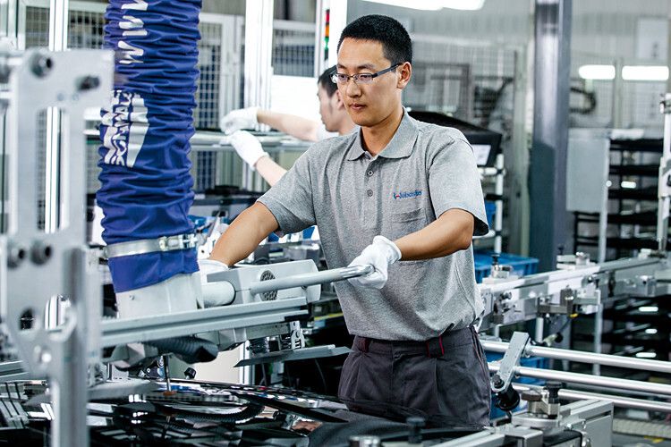 Das Unternehmen will ab dem Jahr 2016 am Standort Chongqing etwa 700.000 Dächer jährlich fertigen. (Foto: Webasto)